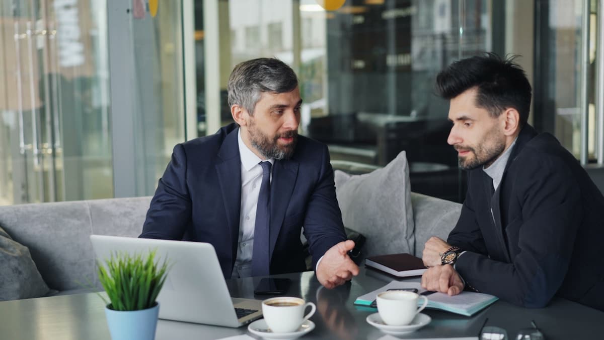 Avocat et conseiller Cofondateur — échange autour d'un audit digital de cabinet